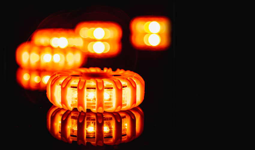 6 Pack of Rechargeable 16 LED Disc LED Road Flares Beacon Lights